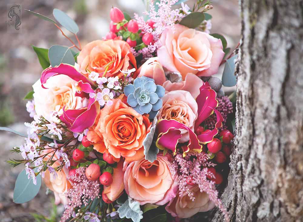 انتخاب رنگ مناسب دسته گل فرمالیته عروس